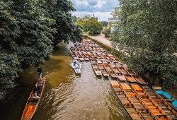 Mundoidiomas en Oxford-Wheatley Village