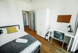 Alojamiento-Residencia en Programa de Estudio y Trabajo en Londres