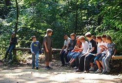 Monitores en Jóvenes en Londres en familia con monitor