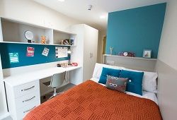 Alojamiento  en Jóvenes en Bournemouth (Inglaterra) con monitor