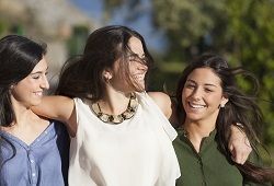 Monitores en Jóvenes francés en Niza (Francia) sin monitor